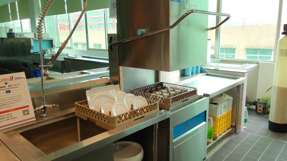 Chine Lave-vaisselle industriel de cuisine de structure futée, machine à laver de restaurant fournisseur